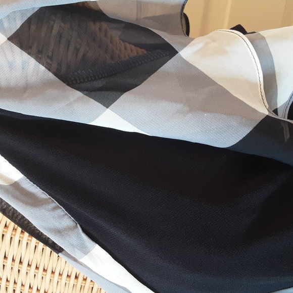 New York & Co. 7th Avenue Design Studio Flutter Sleeve Top💖💖💖NWT - Picture 3 of 6